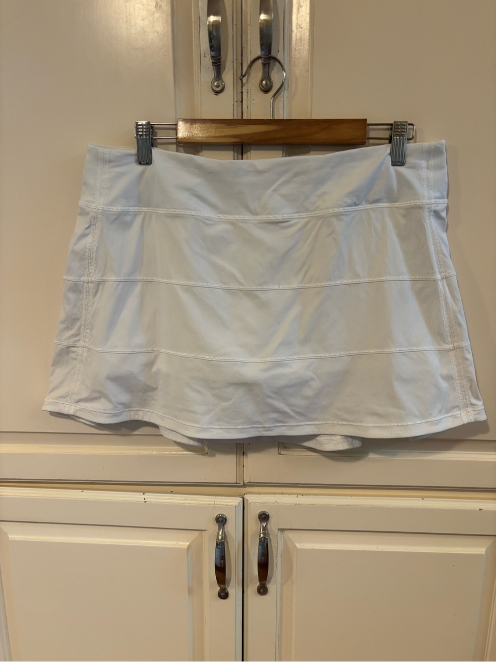 lululemon athletica White Athletic Skirt - Women's Tennis/Golf Skort. 12 Tall